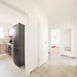 Tolstov - Monteurwohnung - 3 Schlafzimmer - Kueche - Balkon - Waschmaschine *