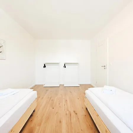 Apartment Raj Living - Monteurwohnung - 3 Schlafzimmer - Kueche - Balkon - Waschmaschine Duisburg