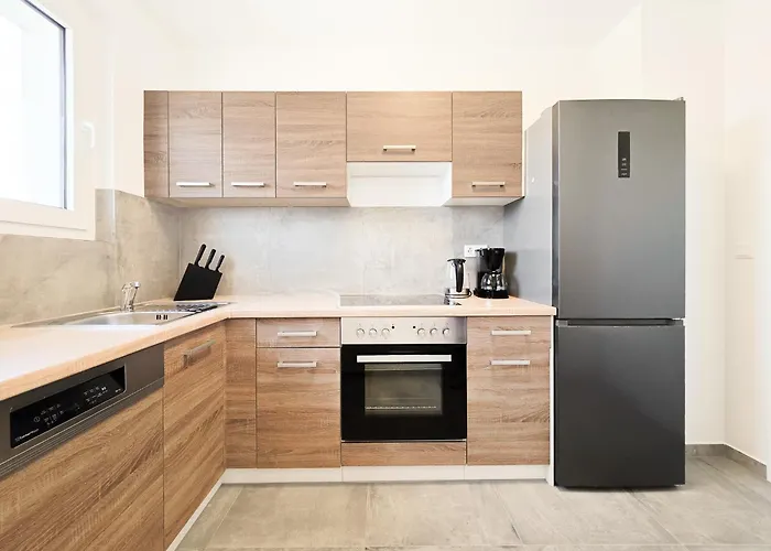 Daire Tolstov - Monteurwohnung - 3 Schlafzimmer - Kueche - Balkon - Waschmaschine