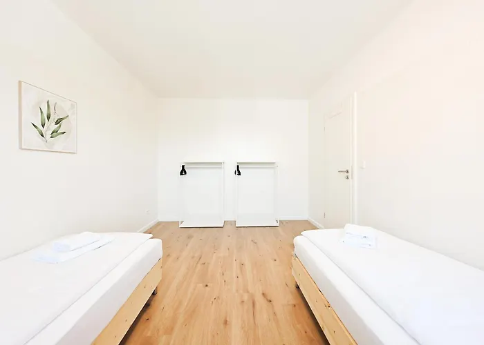 Daire Tolstov - Monteurwohnung - 3 Schlafzimmer - Kueche - Balkon - Waschmaschine Duisburg