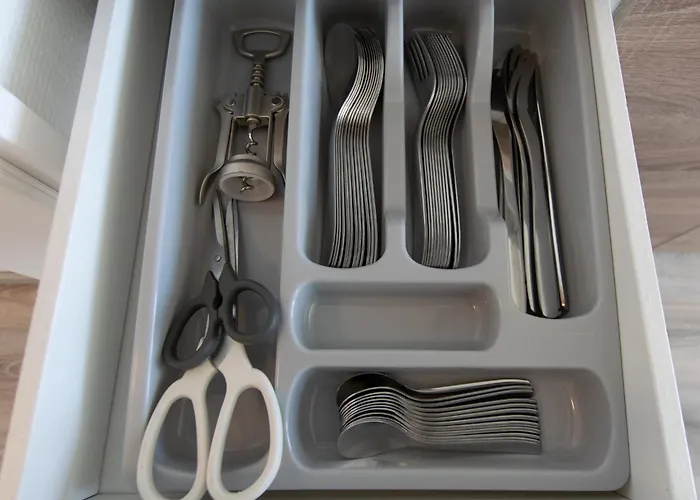 Tolstov - Monteurwohnung - 3 Schlafzimmer - Kueche - Balkon - Waschmaschine Daire *