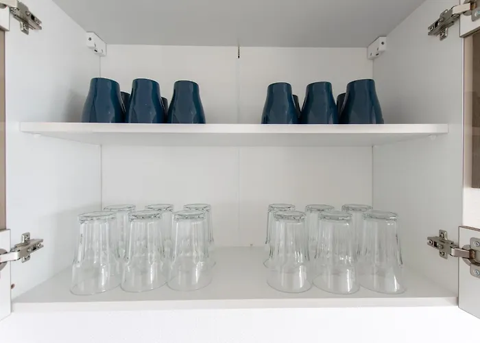 Tolstov - Monteurwohnung - 3 Schlafzimmer - Kueche - Balkon - Waschmaschine Duisbourg